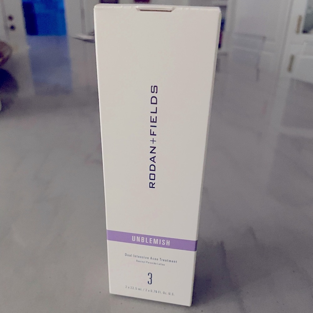 Rodan and Fields Unblemish Dual Intensive Acne Treatment